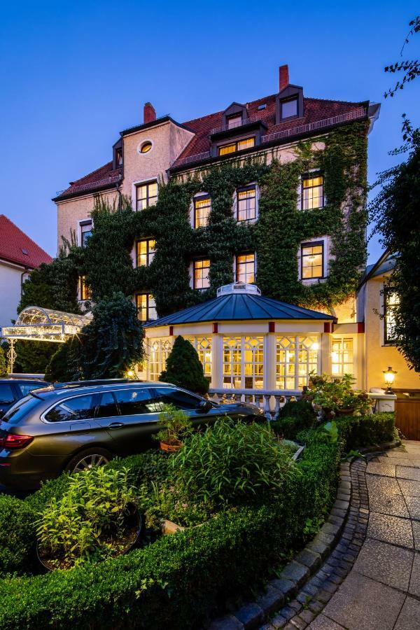 Simones Hotel Fuerstenhof Ландсхут Экстерьер фото
