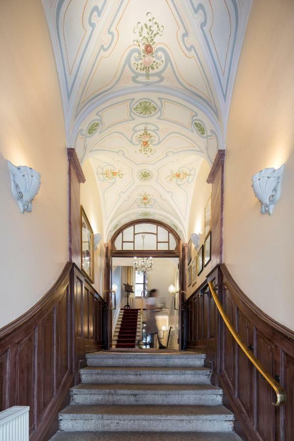 Simones Hotel Fuerstenhof Ландсхут Экстерьер фото